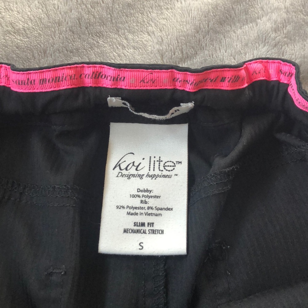 Koi lite Debbie cargo scrub pants